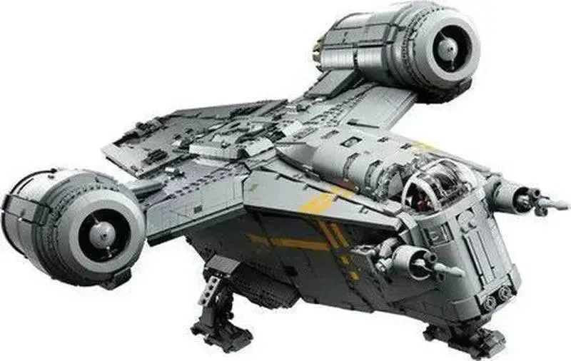 Razor Crest Mandalorian Spaceship 75331 thumbnail 2