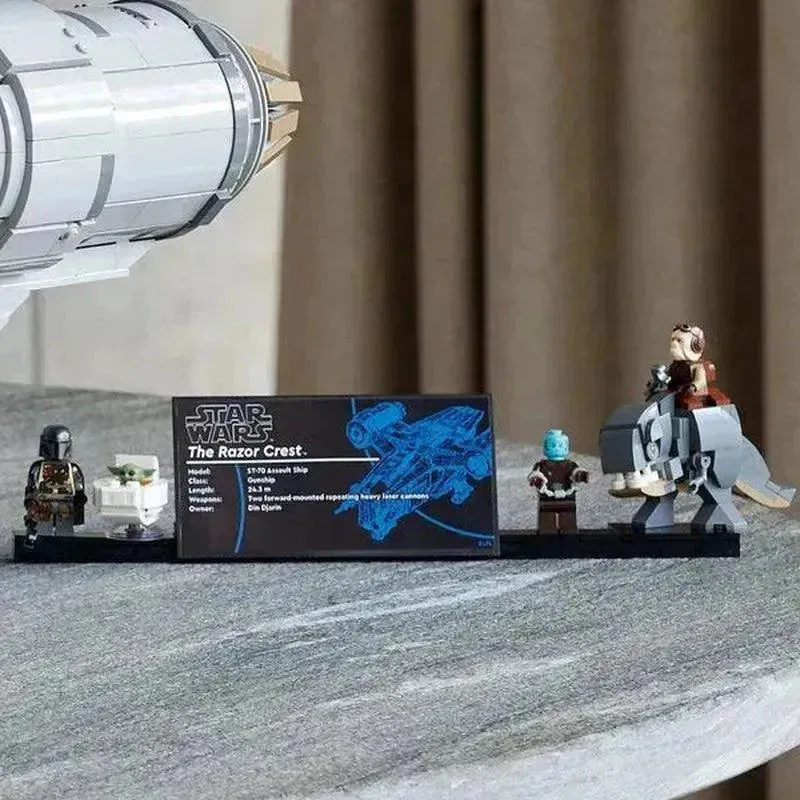 Razor Crest Mandalorian Spaceship 75331 thumbnail 3